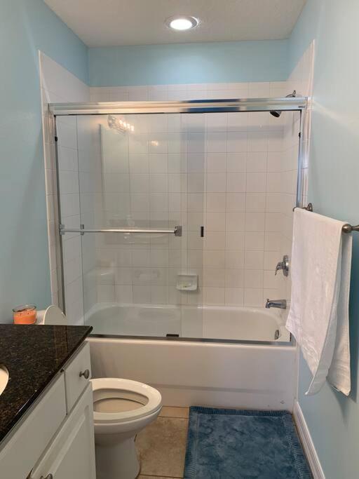 Gulf Coast Gold Private Condo - 2Bed, 2Bath, Sleep 6, Across Street From Beach, Balcony Views Of Sunsets, Beach & Gulf, Pool, Gym St. Pete Beach Exterior foto