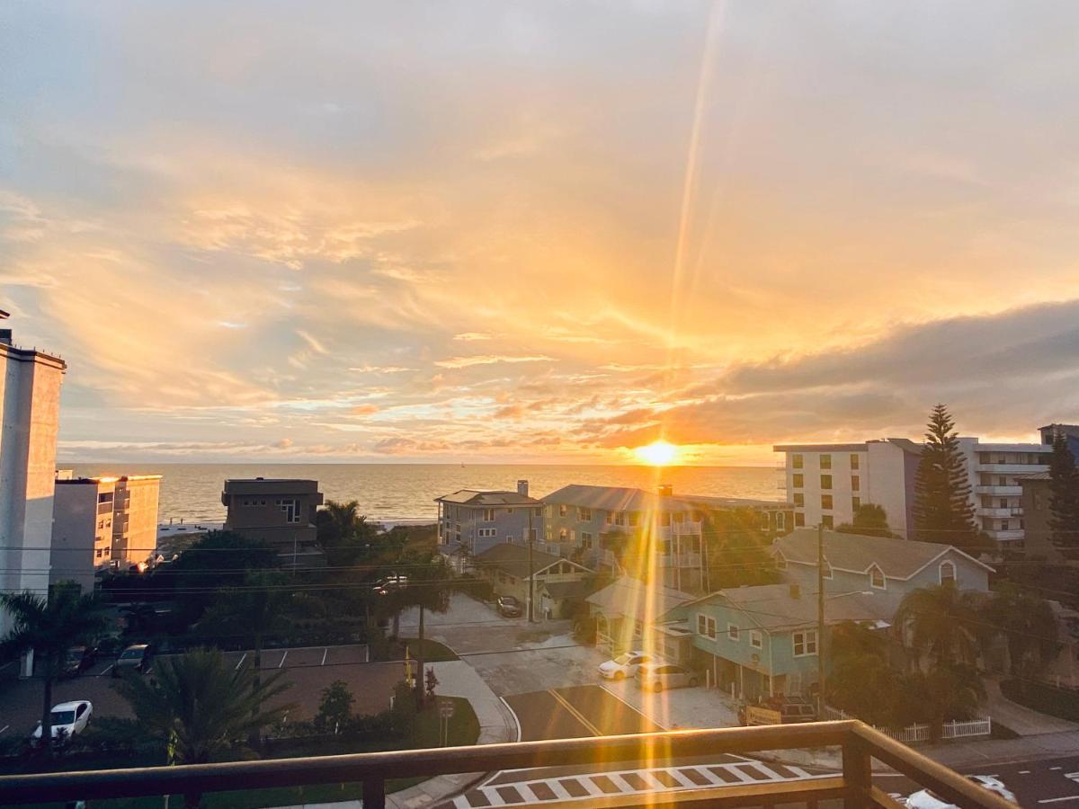 Gulf Coast Gold Private Condo - 2Bed, 2Bath, Sleep 6, Across Street From Beach, Balcony Views Of Sunsets, Beach & Gulf, Pool, Gym St. Pete Beach Exterior foto